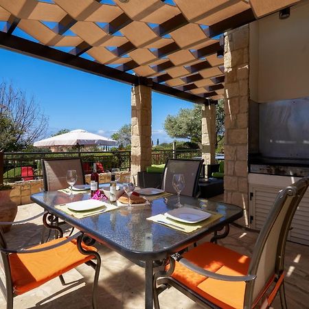 3 Bedroom Villa Madelini With Private Pool, Aphrodite Hills Resort Куклия Экстерьер фото